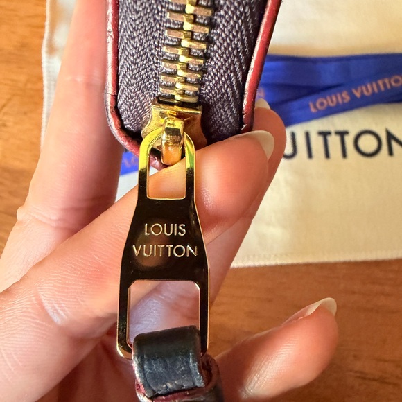 Louis Vuitton Zippy Wallet – Navy Blue Empreinte Leather (Full Set) - Picture 5 of 9